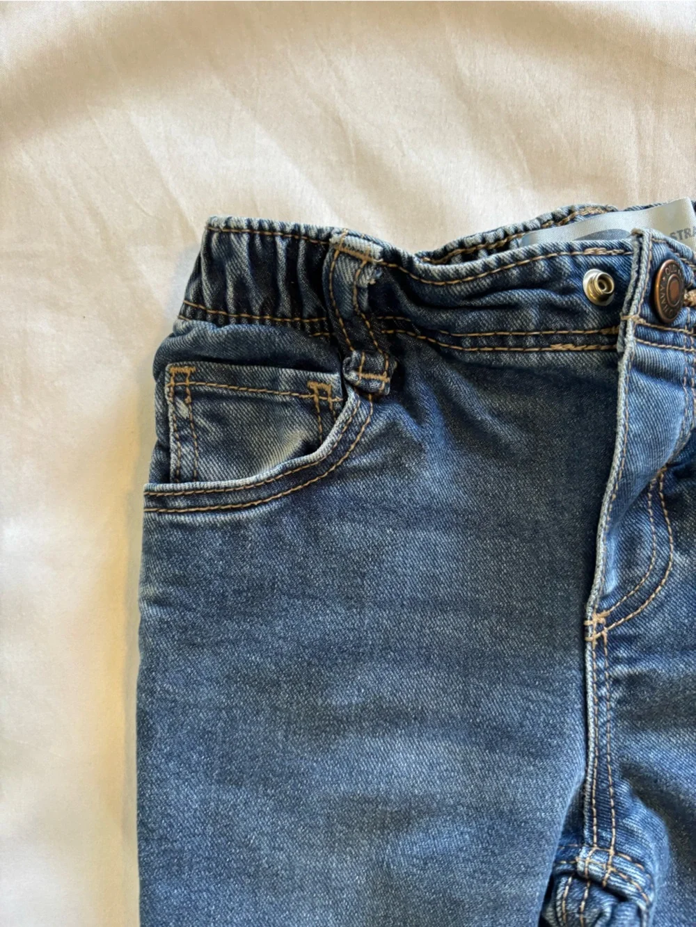 Old Navy Kids Blue Distressed Jeans (size 4T)